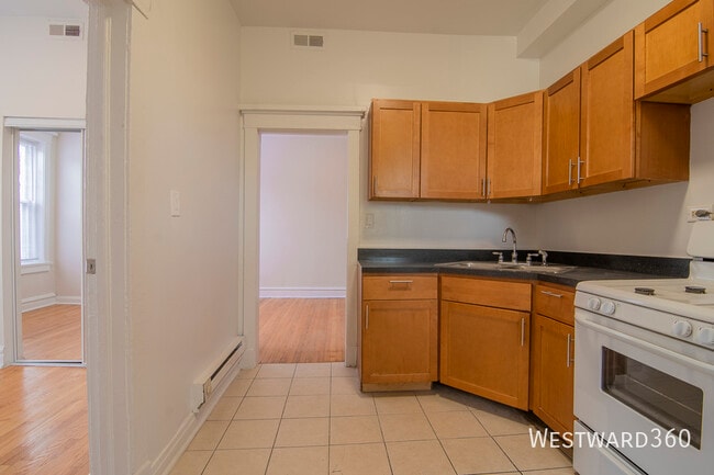 Building Photo - 1548 N Homan Ave.