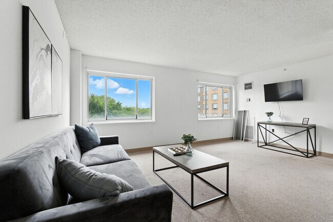 Foto del edificio - 1711 Bellevue Ave