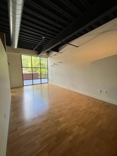 Building Photo - 350 E Short St