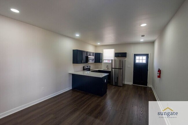 Building Photo - 1602 Cypress St