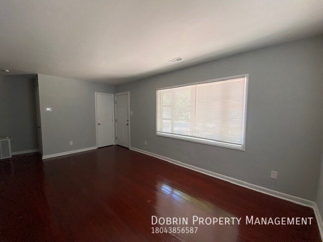 Building Photo - 3906 Lynhaven Ave