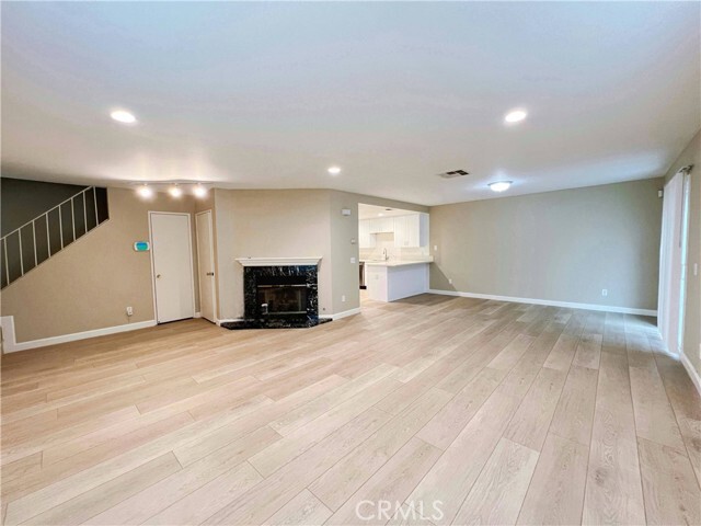 Building Photo - 24232 Sylvan Glen Rd