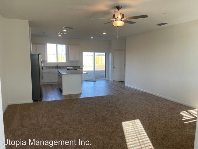Building Photo - 4 br, 2.5 bath House - 3443 Coltrane Way