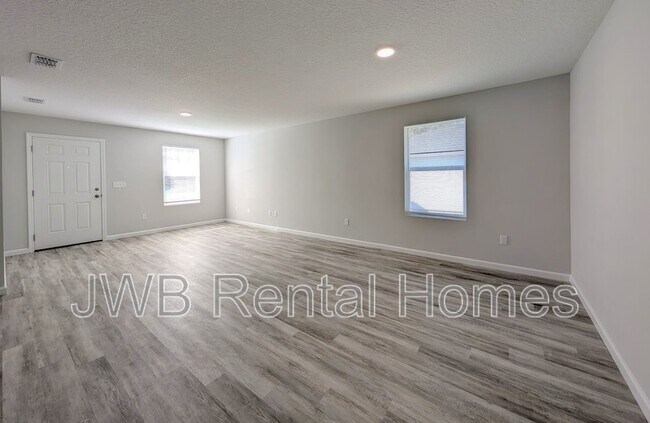 Foto del edificio - 8455 Buttercup St