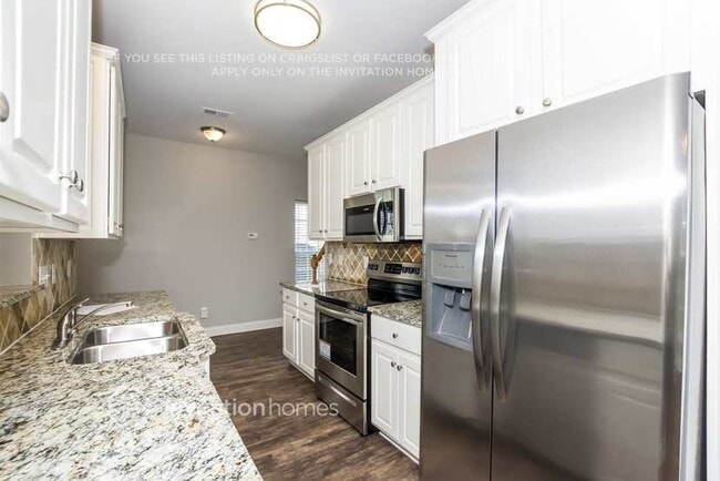 Foto del edificio - 13052 Meadowmere Rd