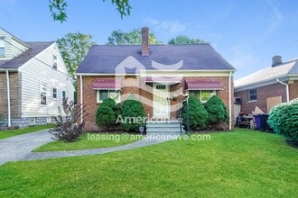 Building Photo - 3879 E 154th St