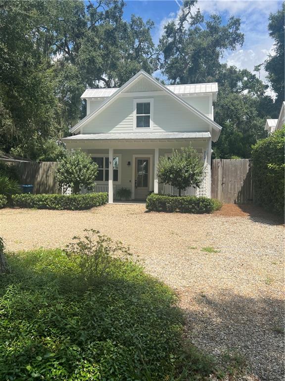 Foto principal - 212 Menendez Ave