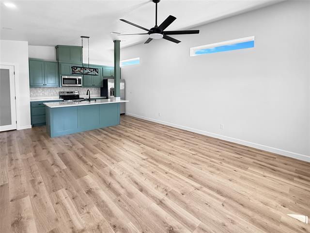 Foto del edificio - 6025 Piper Anne St