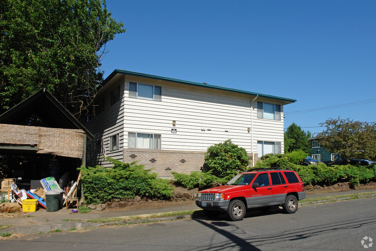 Building Photo - Weidler Place Apartments
