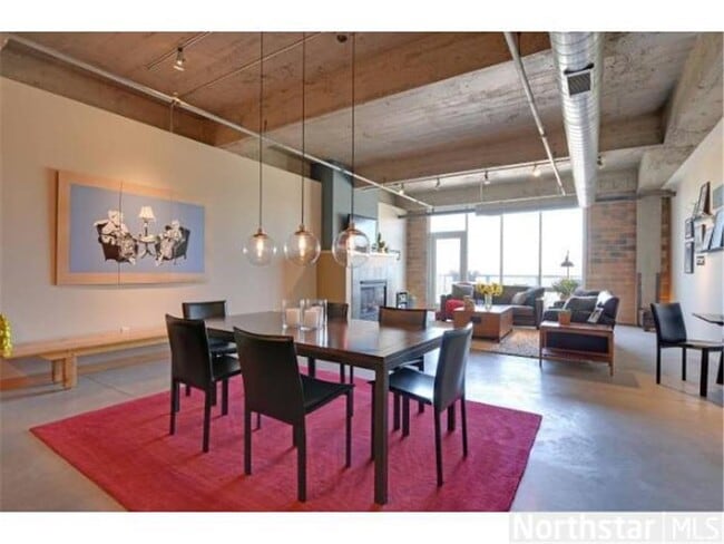 Building Photo - 901 N 3rd St