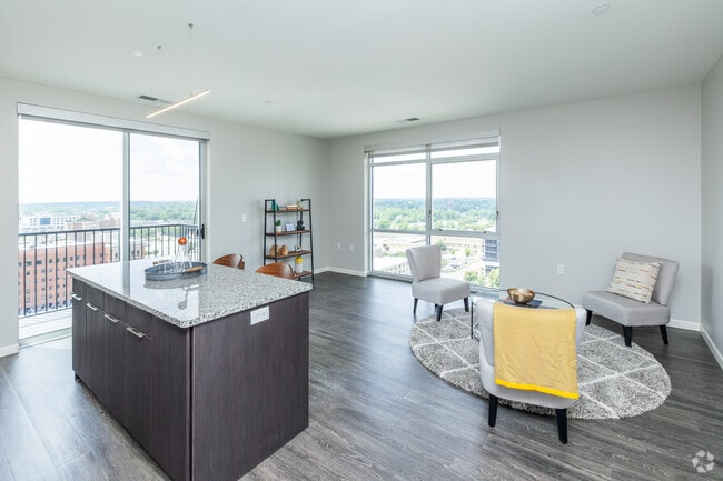 2BD, 2BA - 978SF - Living Room - Skyline Tower