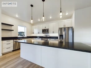 Building Photo - 602 Relentless Dr