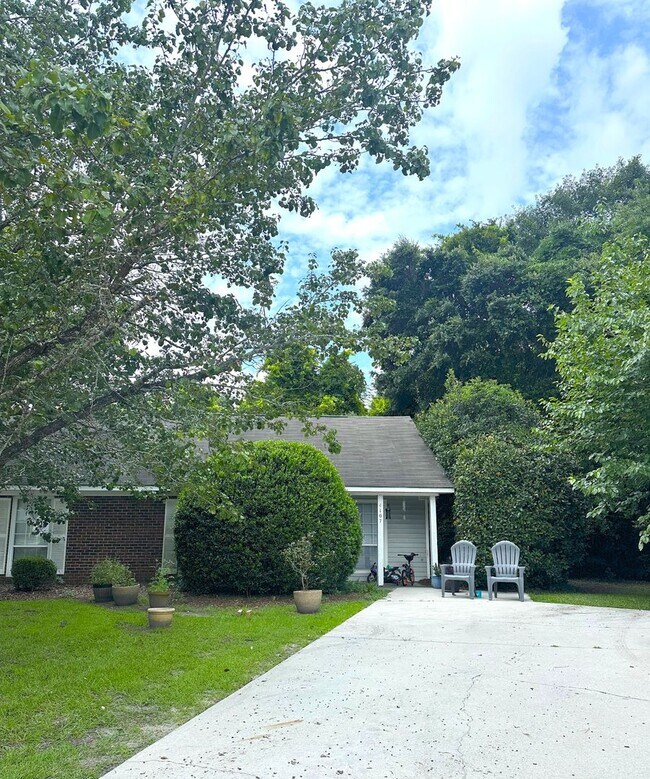 Foto del edificio - 4107 Kenan Ct