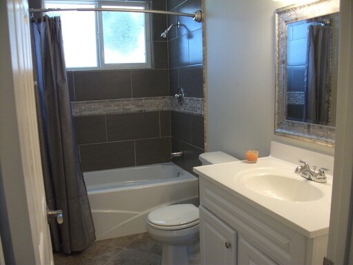 Building Photo - 16716 Dory Cir