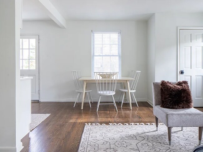 Foto del edificio - 205 Leake Ave