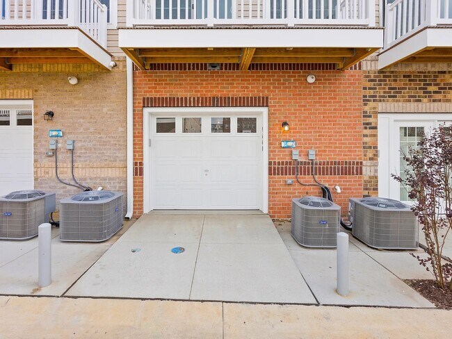 Building Photo - 9614 Weshire Dr