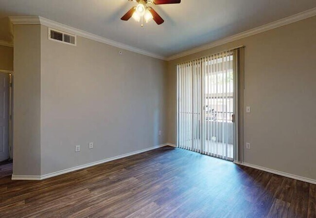 Building Photo - 2 bedroom in Irving TX 75038
