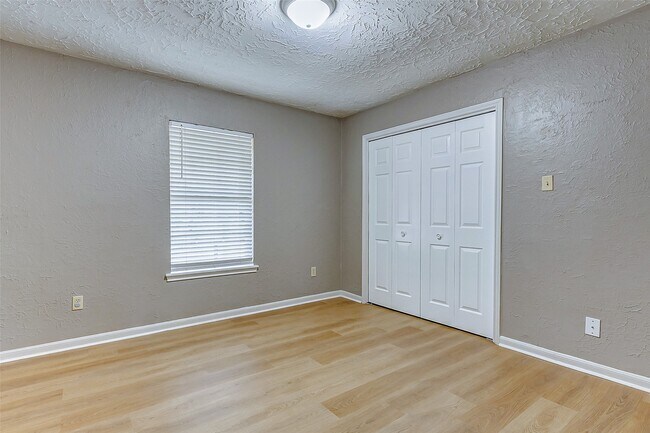 Foto del edificio - 31103 Alice Ln