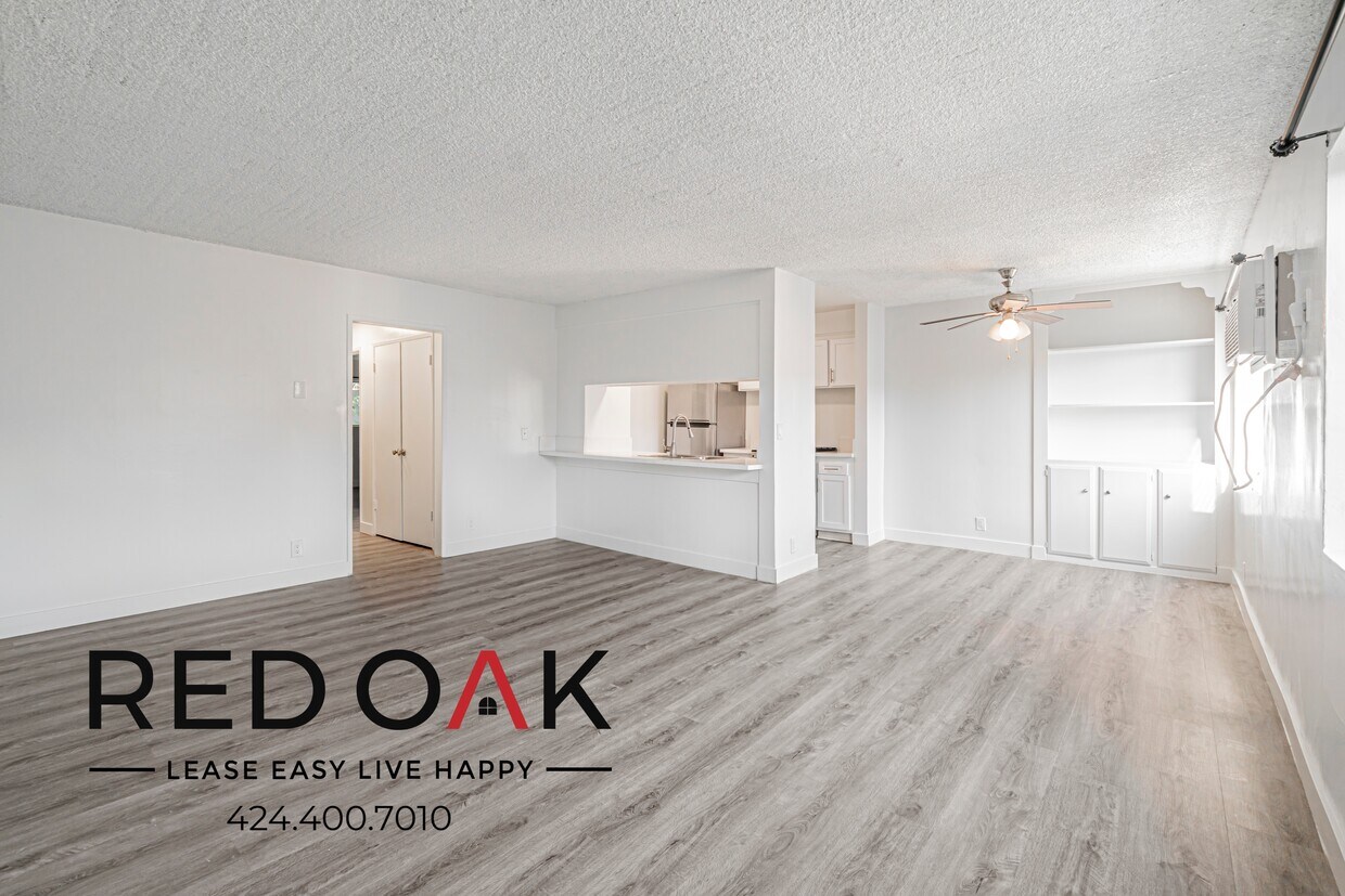 Foto principal - 10535 Lindley Ave