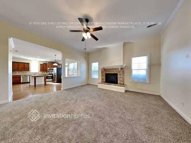 Building Photo - 613 Adams Point Dr