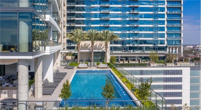 Photo - 3410 Yoakum Blvd House