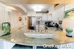 Foto del edificio - 170 W Broadway