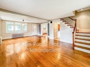 Building Photo - 25 N Glenbrook Ave