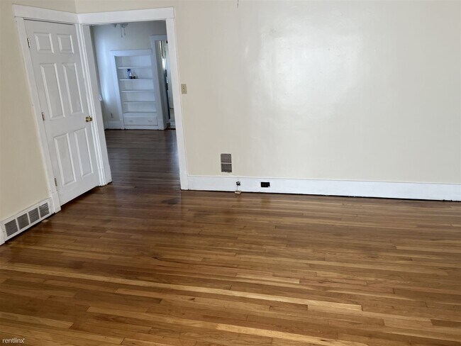 Foto del edificio - 3 br, 1 bath Duplex - (Dormont) (Close To ...