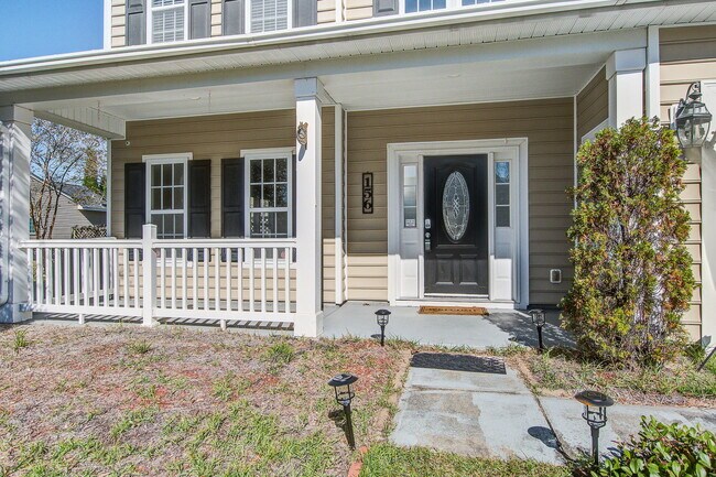 Foto del edificio - 156 Red Leaf Blvd