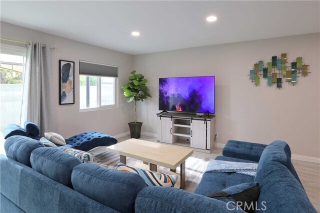 Foto del edificio - 6548 Sequoia Dr