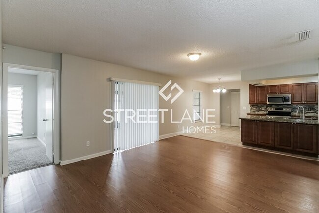 Building Photo - NOW OFFERING FIRST FULL MONTH FREE IF MOVE...
