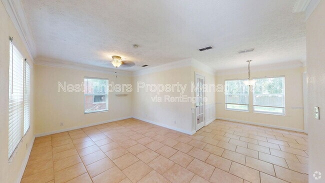 Building Photo - 4694 Timuquana Rd