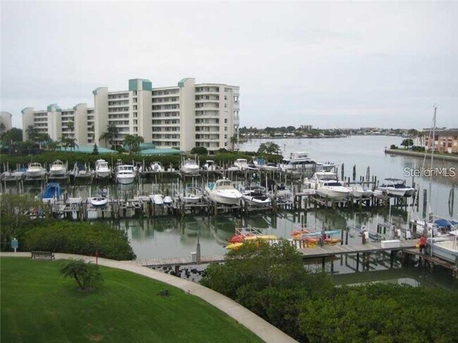 Foto del edificio - 7903 Sailboat Key Blvd S