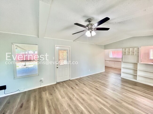 Building Photo - 3502 Matador Dr