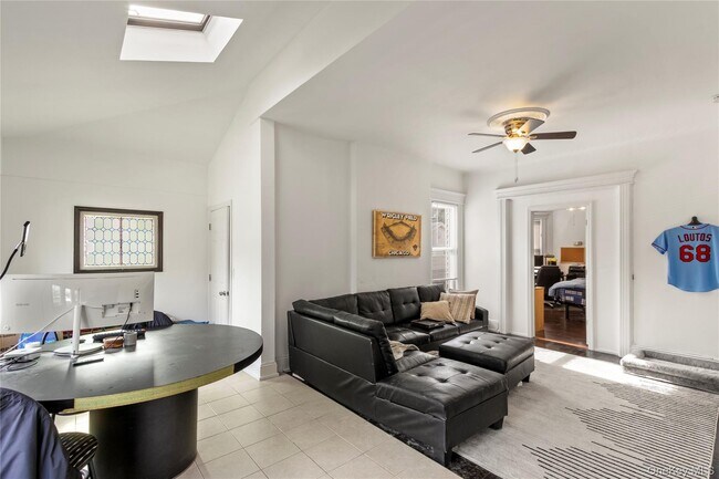 Foto del edificio - 172 Harrison Ave