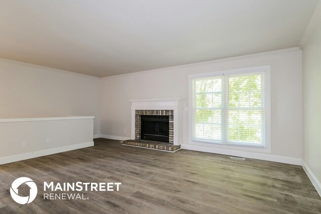 Building Photo - 14429 Jamestown Bay Dr