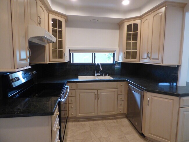 Foto del edificio - 8263 Camino del Oro