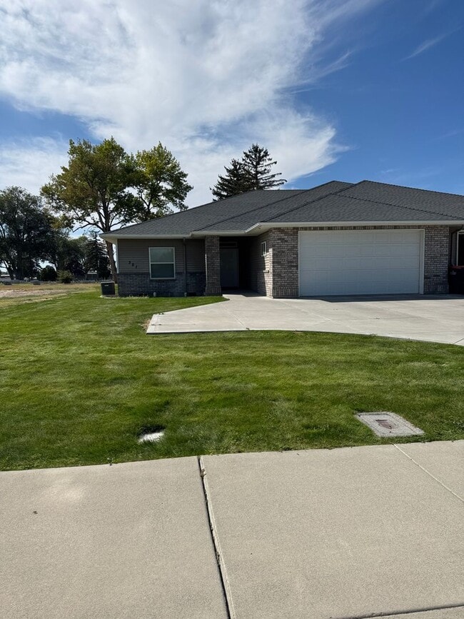 Building Photo - 321 Aspenwood Dr