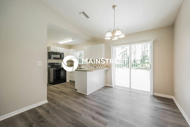 Foto del edificio - 3 Bedroom Pet-Friendly Home in Lehigh Acre...