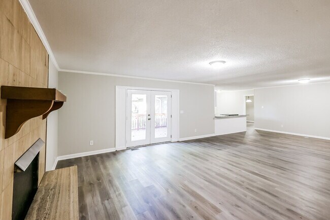 Foto del edificio - 1316 Airport Ln SW