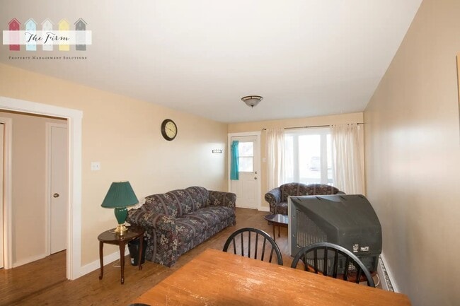 Building Photo - 131 Marine Dr