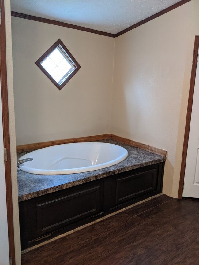 Building Photo - 3/2 home in Bastrop