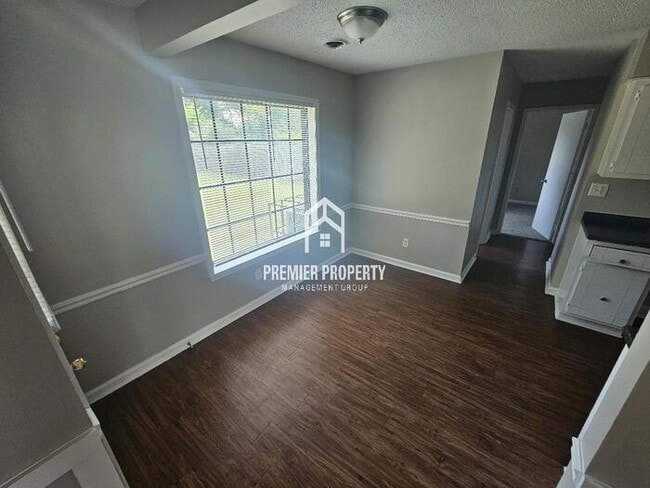 Building Photo - 6814 Greenbark Dr