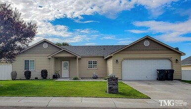 Building Photo - 6308 Del Mar Ct