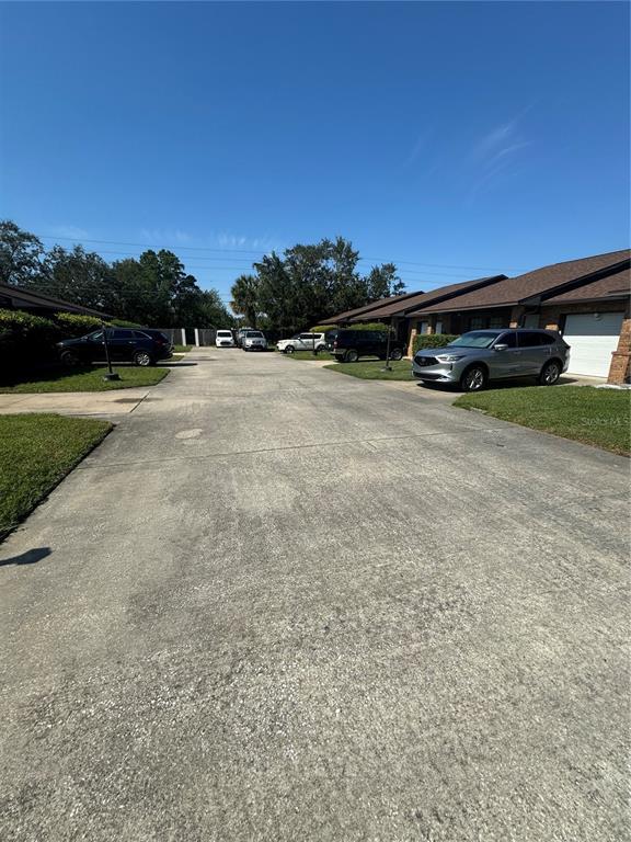 Building Photo - 5666 Tomoka Dr