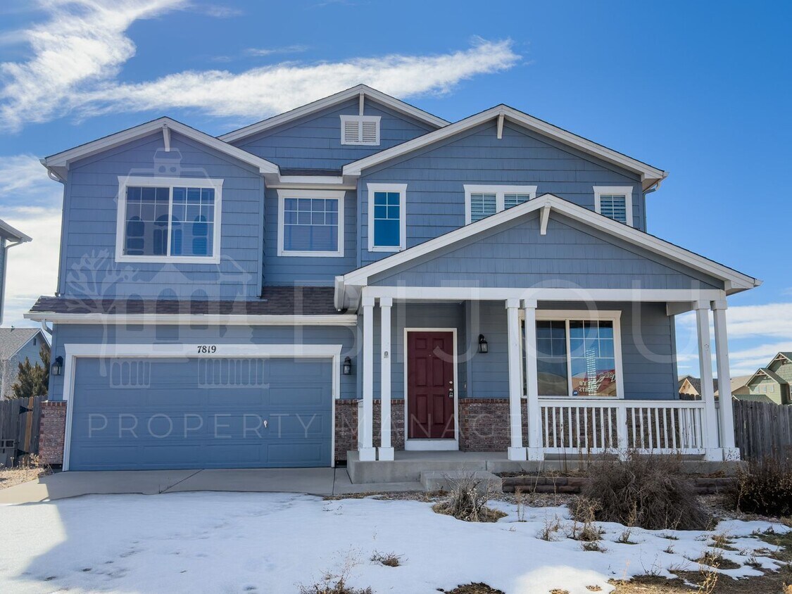 Foto principal - Corner Lot Home