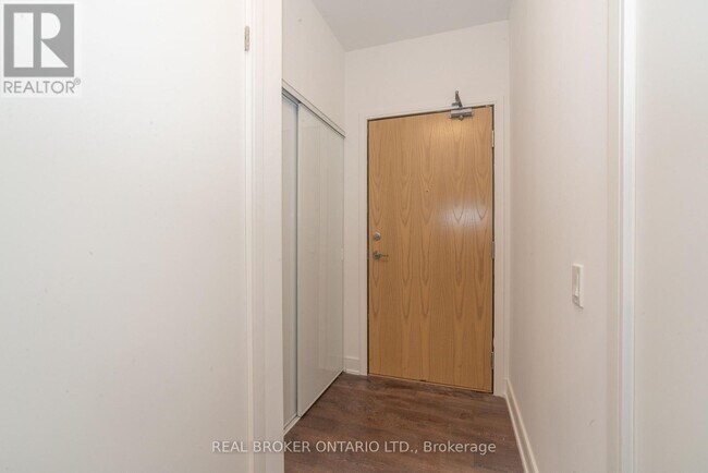 Building Photo - 1350 Ellesmere Rd