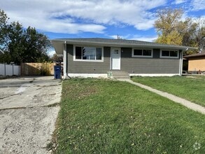 Building Photo - 720 52nd St S