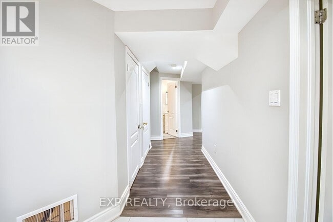 Building Photo - 401 Acumen Ct