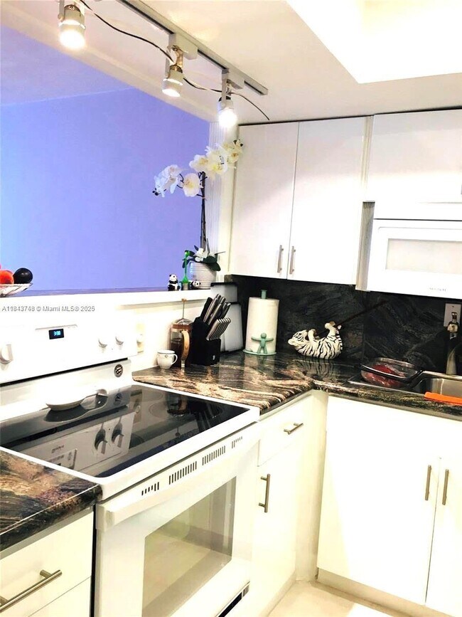 Foto del edificio - 1 bedroom in North Miami Beach FL 33179